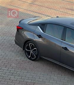 نيسان ألتيما